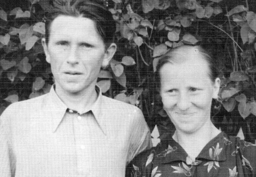 Анатолий Александрович с женой в молодости 